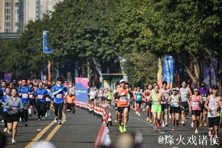35000人齐聚福州，共赴2025马拉松热力开跑